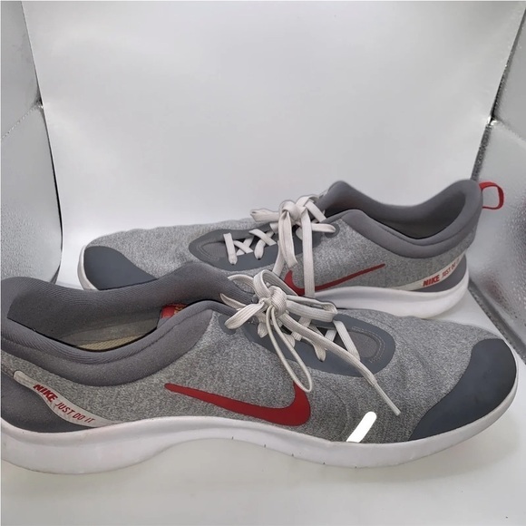 Nike Flex Experience RN 8 Low Gray Red Men’s Size 13 Sneakers Shoes - Picture 3 of 8